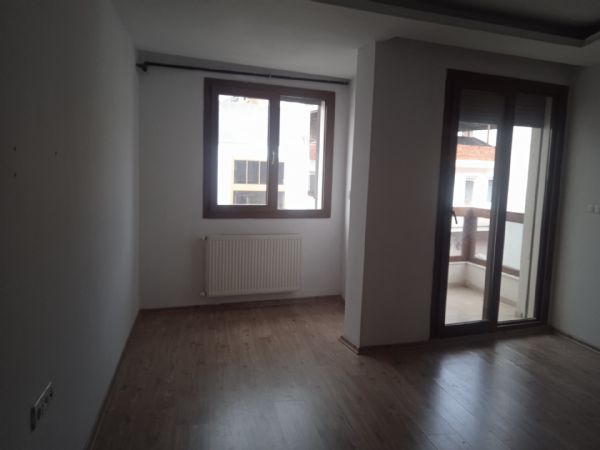 Menderes Kas�mpa�a mah.kiralik 2+1 daire